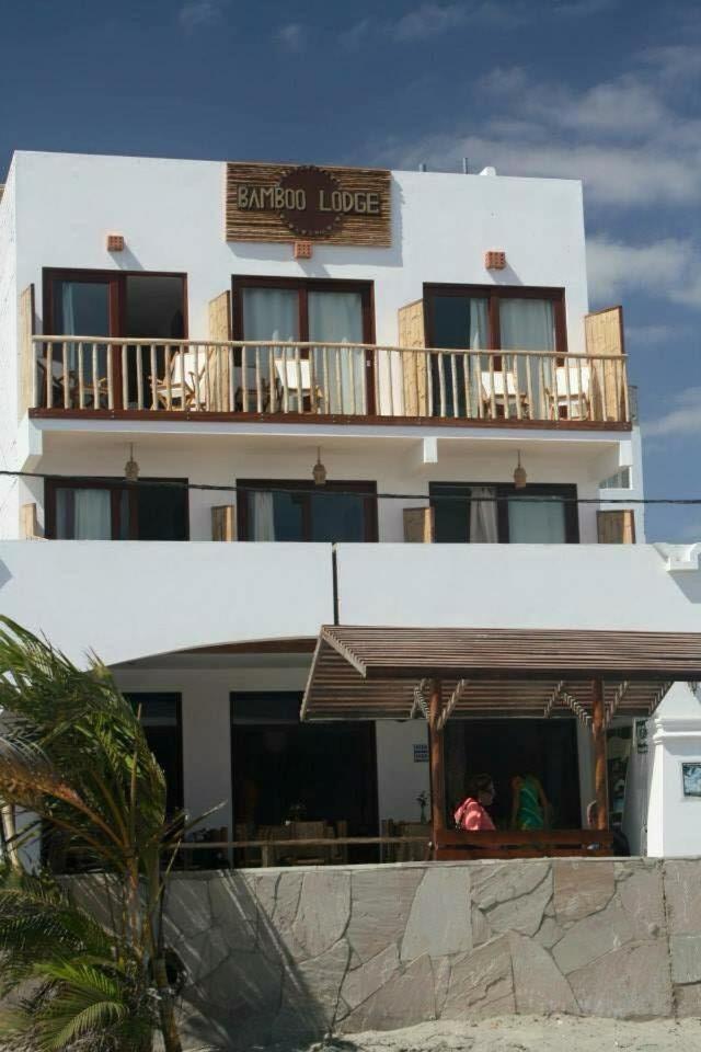 Bamboo Lodge Paracas Exterior photo